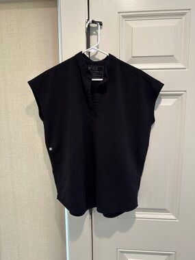 FIGS Black Rafaela XS